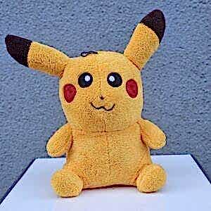 Peluş Pikaçu (pikachu)
